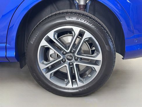 Certified 2025 Audi Q5 Premium Plus w/ Premium Plus AWD/4WD image 32