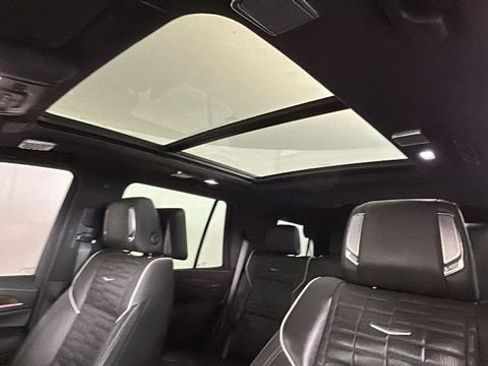 Used 2023 Cadillac Escalade Sport Platinum w/ LPO, ONYX Package AWD/4WD image 12