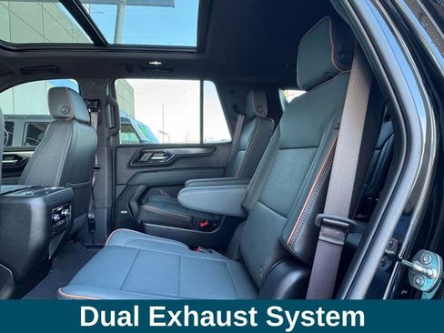 Used 2025 GMC Yukon AT4 w/ AT4 Premium Package image 29