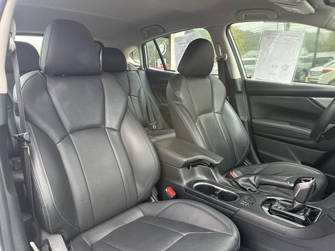 Used 2022 Subaru Impreza 2.0i Limited image 10