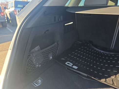 Used 2023 Audi Q5 e Premium Plus w/ Premium Plus Package image 20