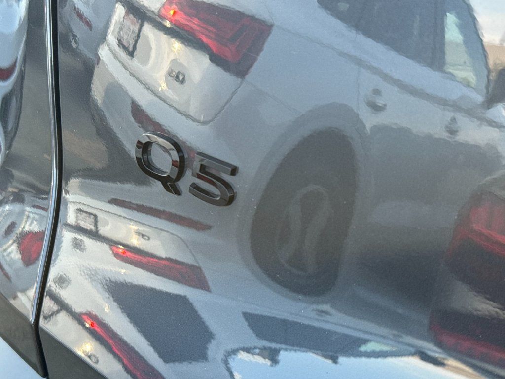 Certified 2025 Audi Q5 Premium AWD/4WD image 7