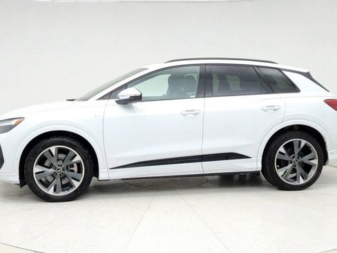 Used 2024 Audi Q4 e-tron Premium Plus w/ Premium Plus image 8