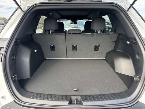 New 2026 Chevrolet Equinox LT w/ Safety and Technology Package image 7