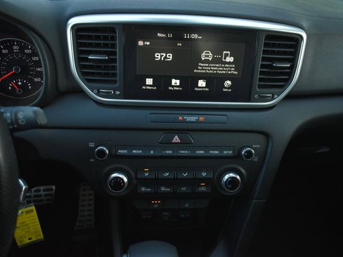 Used 2022 Kia Sportage Nightfall Edition image 27