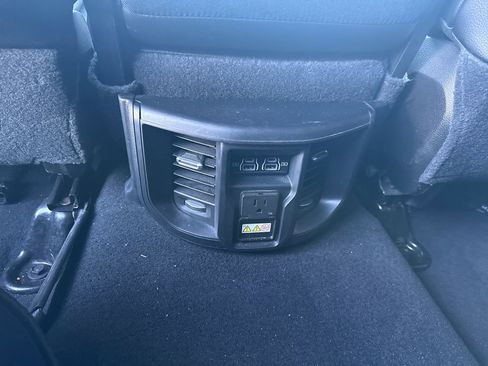 Used 2024 RAM 2500 Laramie image 27