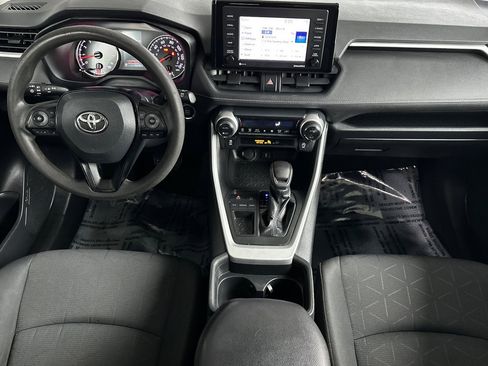 Used 2021 Toyota RAV4 XLE image 15