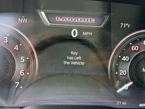 New 2026 RAM 1500 Laramie AWD/4WD image 17