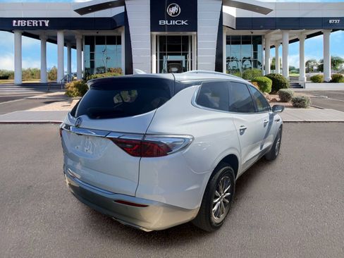Used 2024 Buick Enclave Premium AWD/4WD image 2