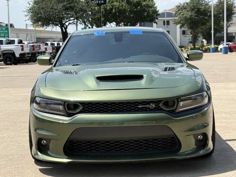Used 2020 Dodge Charger Scat Pack RWD image 9