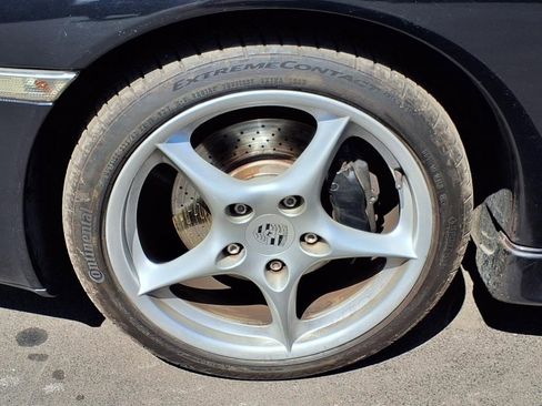 Used 2004 Porsche 911 Carrera 4S image 9