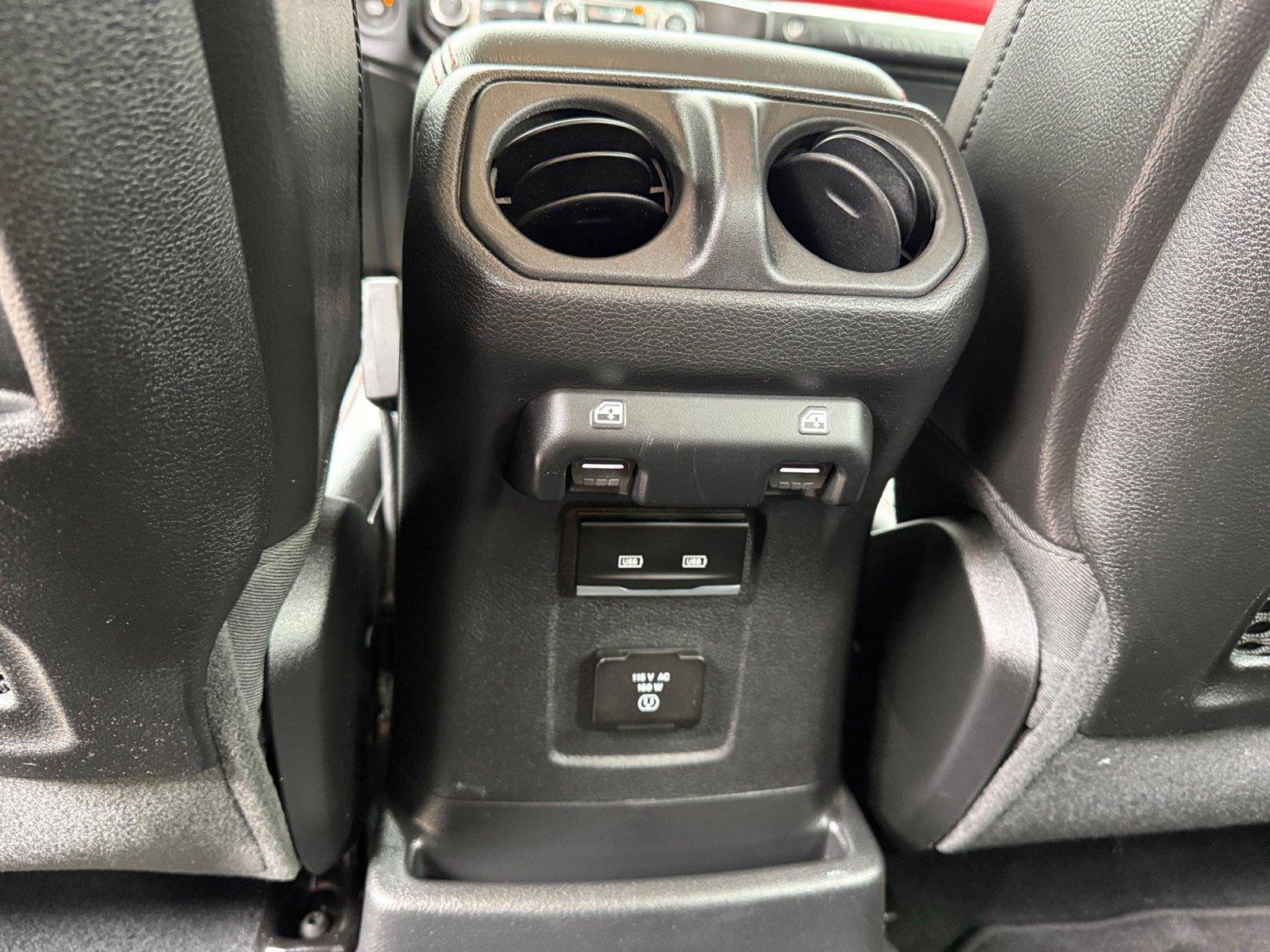 Used 2023 Jeep Wrangler Unlimited Rubicon AWD/4WD image 20