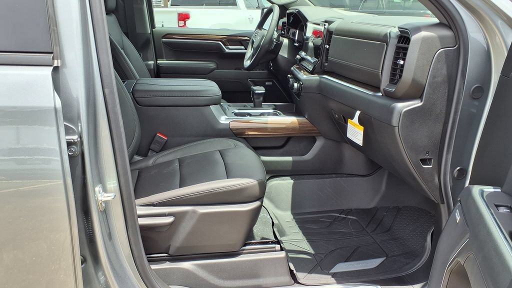 New 2026 Chevrolet Silverado 1500 RST w/ Convenience Package II RWD image 16