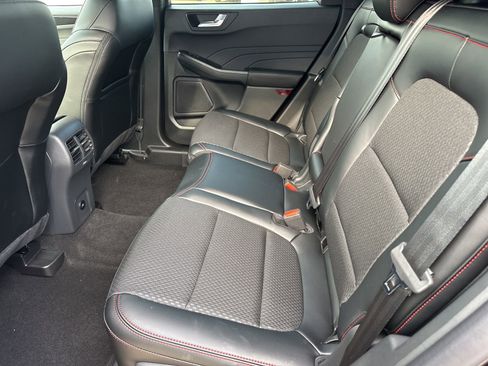 Used 2025 Ford Escape ST-Line w/ Equipment Group 301A image 24