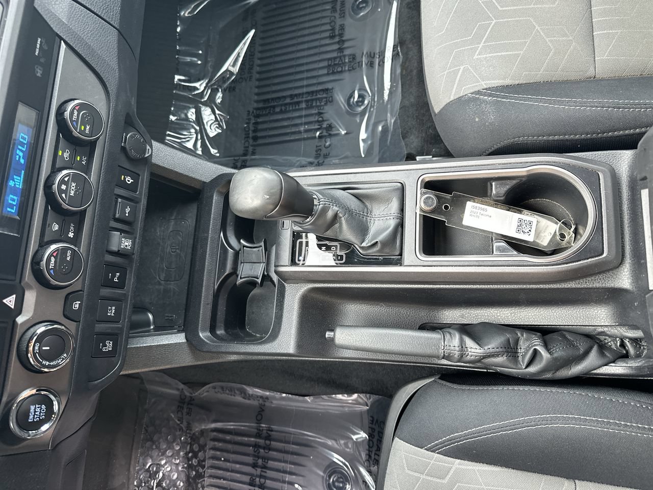 Used 2023 Toyota Tacoma TRD Sport w/ Advanced Technology Package AWD/4WD image 9