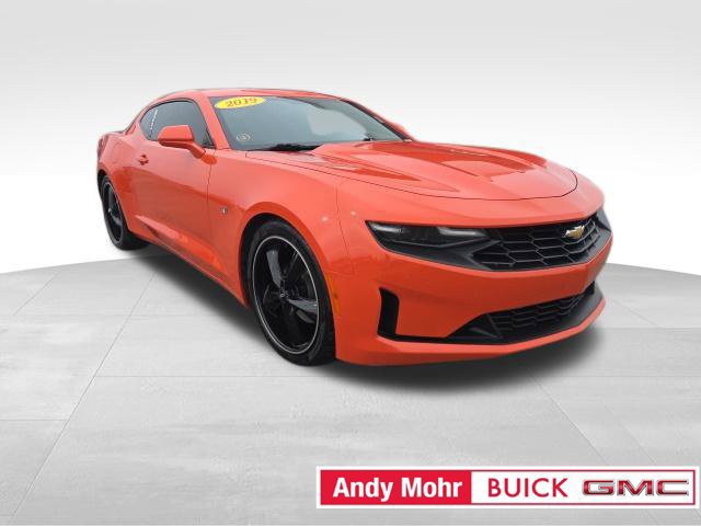 Used 2019 Chevrolet Camaro LT RWD image 3