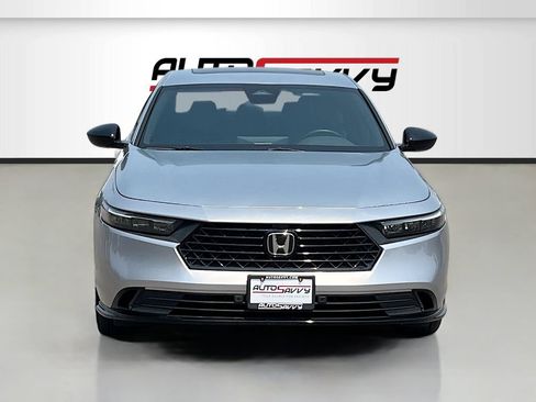 Used 2024 Honda Accord Sport image 2