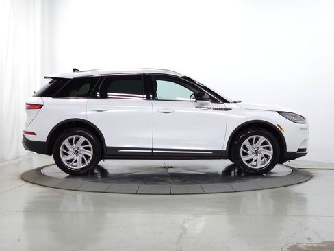 Used 2021 Lincoln Corsair FWD image 12