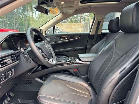 Used 2023 Lincoln Nautilus Reserve AWD/4WD image 16