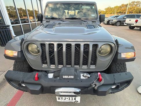 Used 2021 Jeep Gladiator Rubicon AWD/4WD image 3