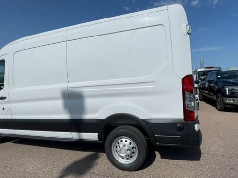 New 2026 Ford Transit 250 148 Medium Roof Extended AWD image 4