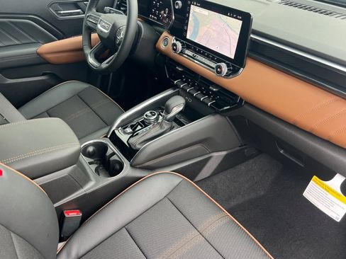 New 2026 GMC Canyon AT4 image 12