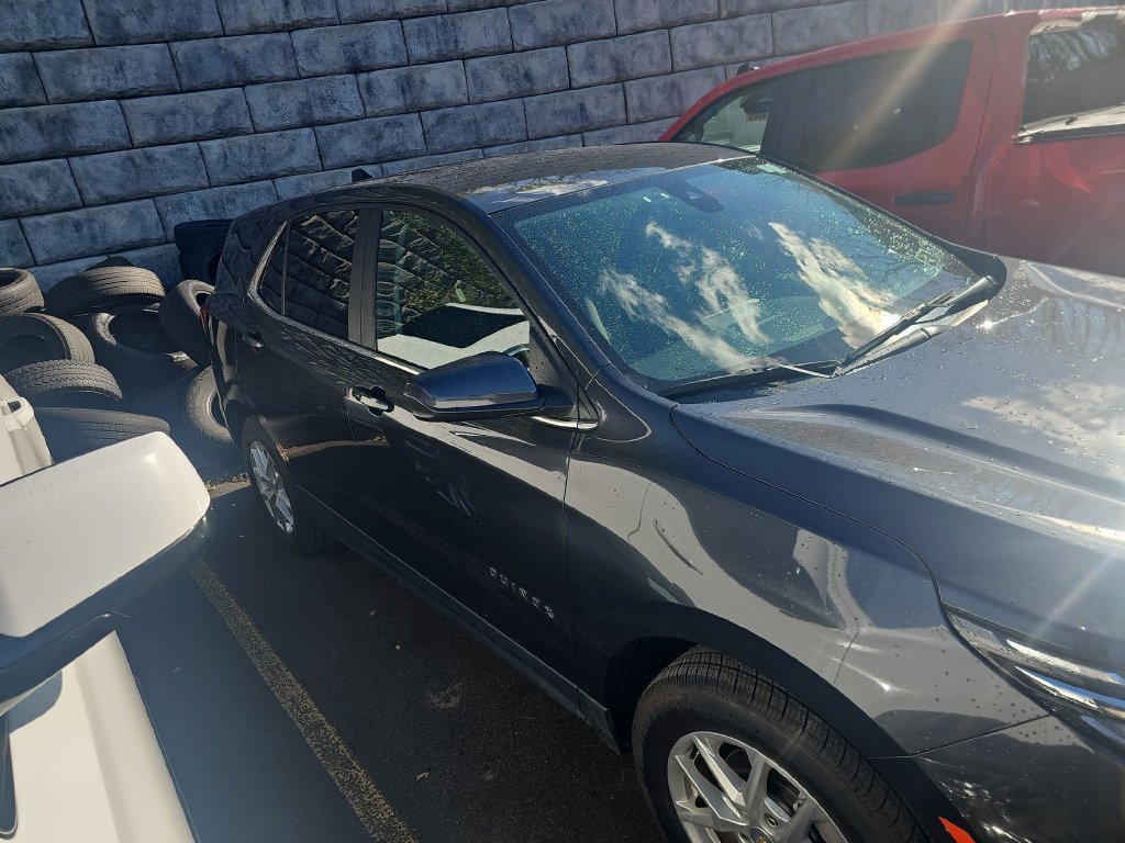 Used 2023 Chevrolet Equinox LT AWD/4WD image 4