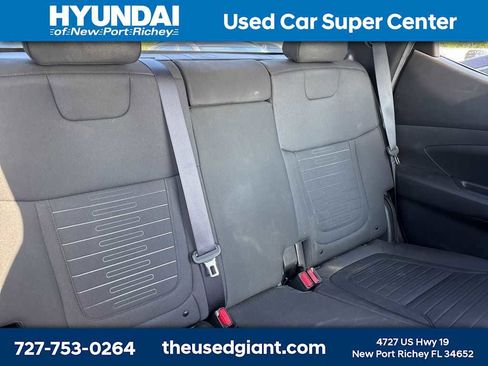 Used 2022 Hyundai Santa Cruz SEL FWD image 9