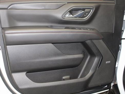 Used 2021 Chevrolet Tahoe RST w/ Luxury Package image 10