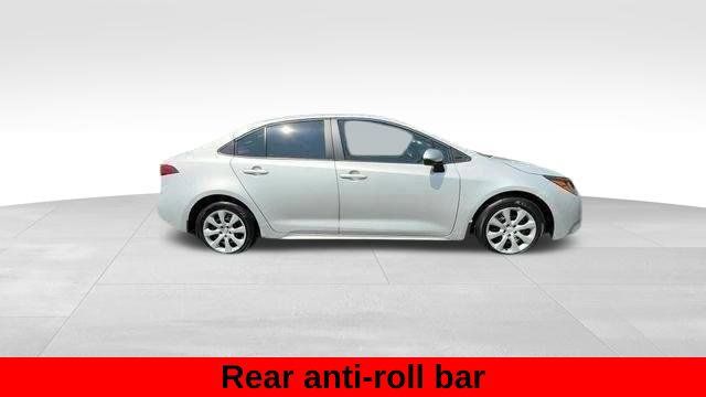 Used 2025 Toyota Corolla LE FWD image 36