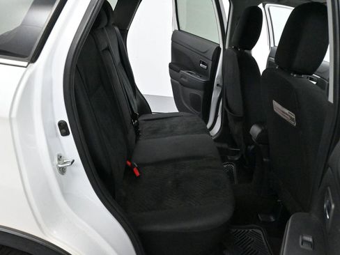 Used 2013 Mitsubishi Outlander Sport LE image 27