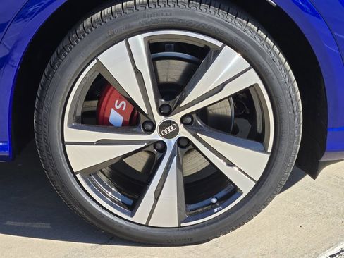 New 2025 Audi SQ5 Premium Plus image 13