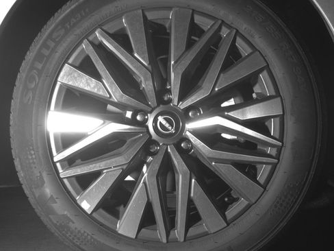 Used 2025 Nissan Altima 2.5 SV FWD image 13
