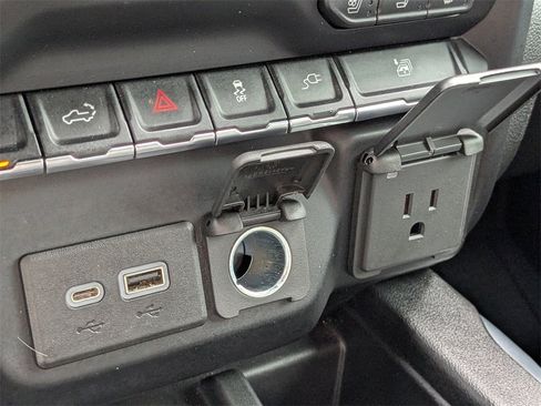 Certified 2020 Chevrolet Silverado 1500 LTZ w/ LTZ Plus Package image 21