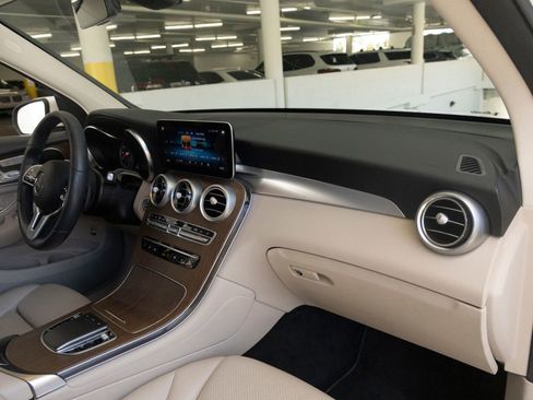Used 2021 Mercedes-Benz GLC 300 image 28