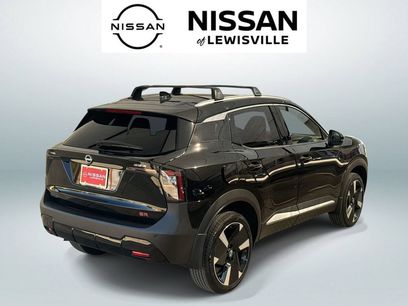 New 2026 Nissan Kicks SR w/ Illumination Package