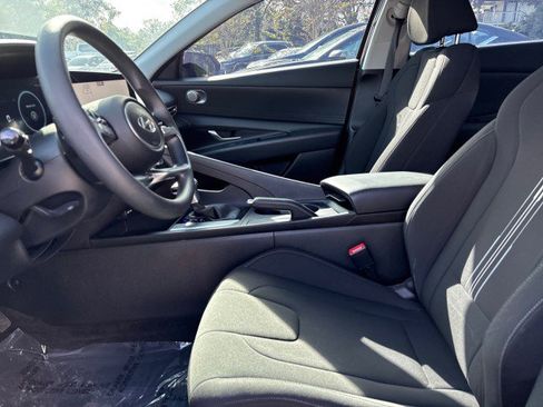 Used 2024 Hyundai Elantra SEL image 10