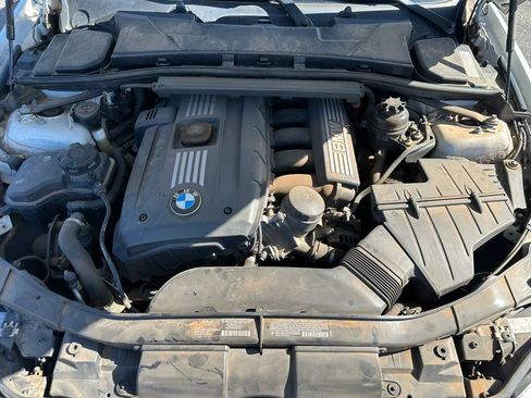 Used 2011 BMW 328i xDrive 328i xDrive Sedan 4D image 18