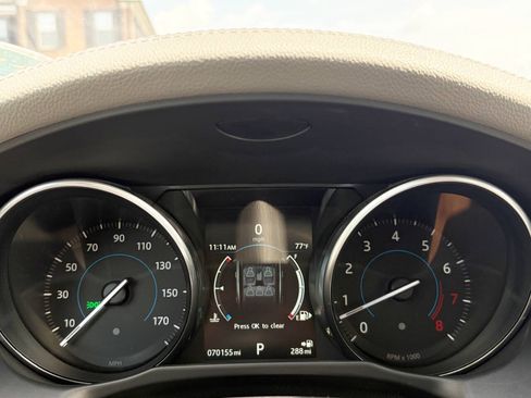 Used 2016 Jaguar XF Prestige AWD/4WD image 23
