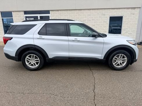 New 2026 Ford Explorer Active AWD/4WD image 9