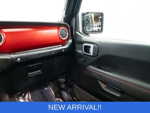 Used 2022 Jeep Wrangler Unlimited Rubicon w/ Steel Bumper Group image 10