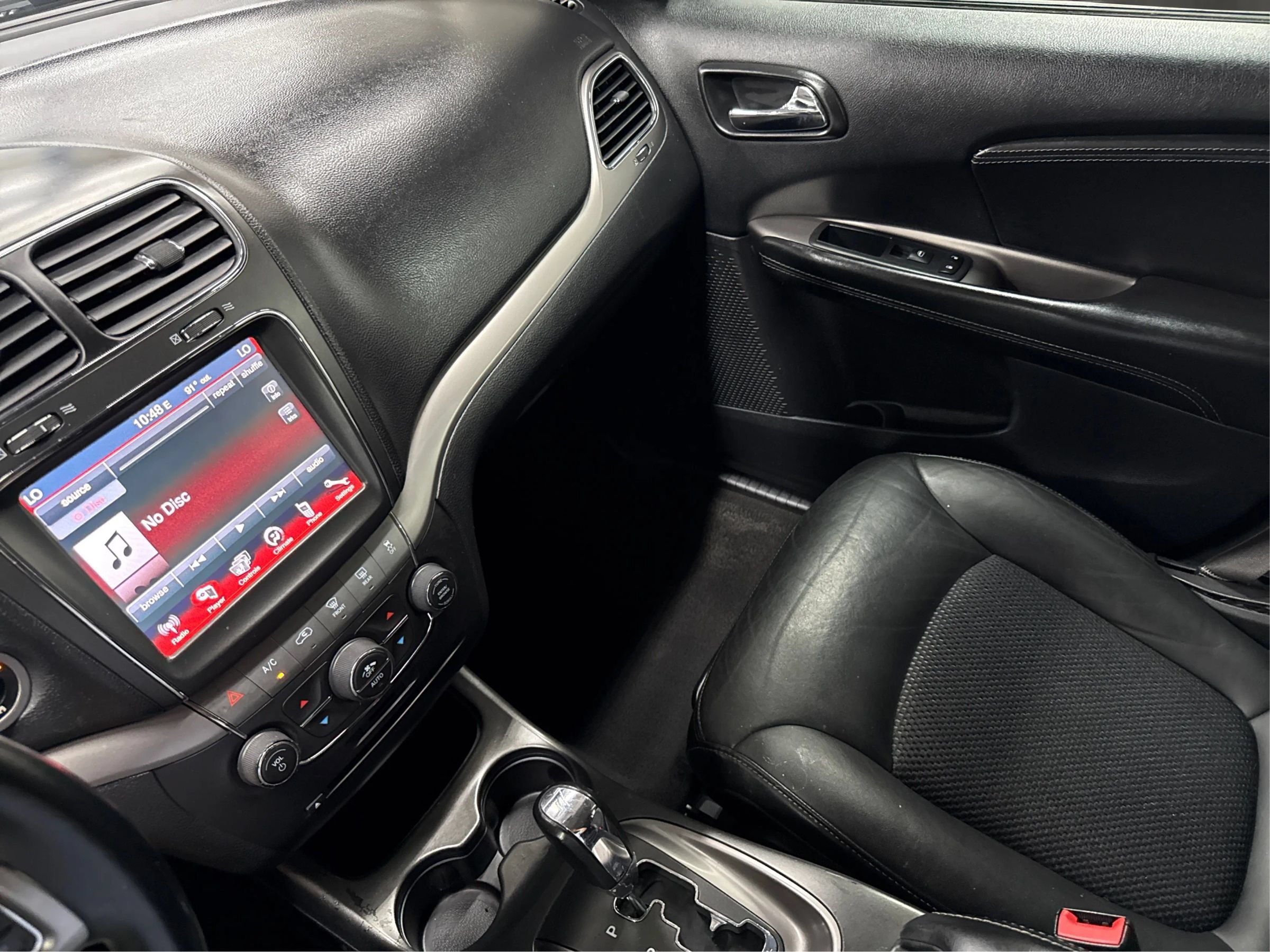 Used 2018 Dodge Journey Crossroad w/ Popular Equipment Group FWD image 27
