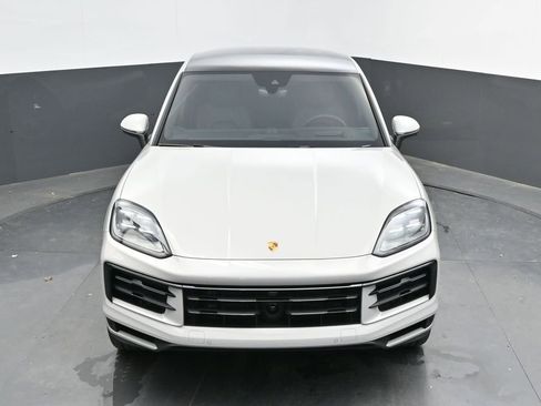 New 2025 Porsche Cayenne Coupe image 37