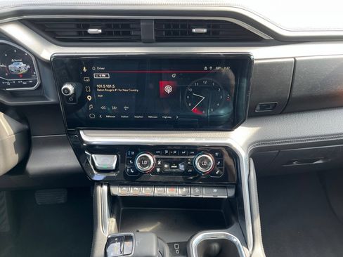 Used 2023 GMC Sierra 1500 Denali w/ Denali Reserve Package AWD/4WD image 10