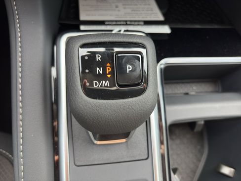 New 2026 Nissan Pathfinder SL image 15