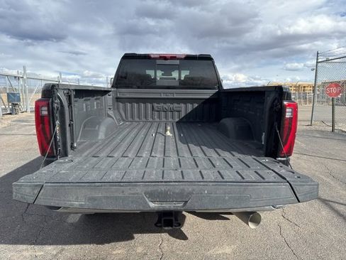 Used 2024 GMC Sierra 3500 SLT w/ SLT Convenience Package image 8