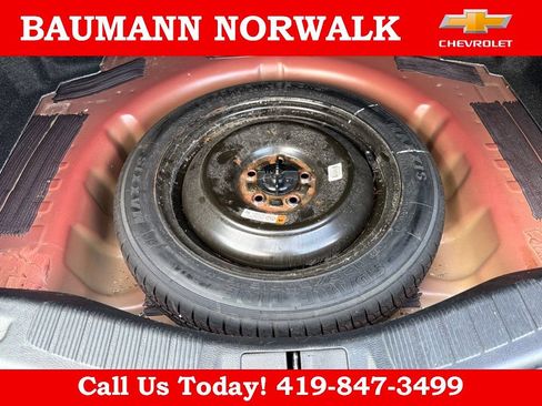 Used 2017 Ford Fusion SE w/ Fusion SE Technology Package FWD image 41