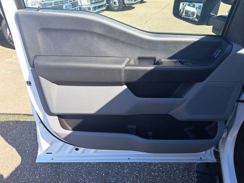 New 2025 Ford F350 XL w/ XL Chrome Package image 8