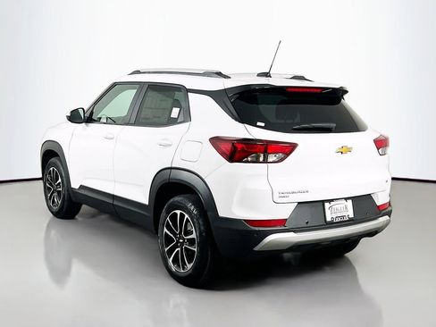New 2026 Chevrolet TrailBlazer LT w/ LT Cold Weather Package AWD/4WD image 7