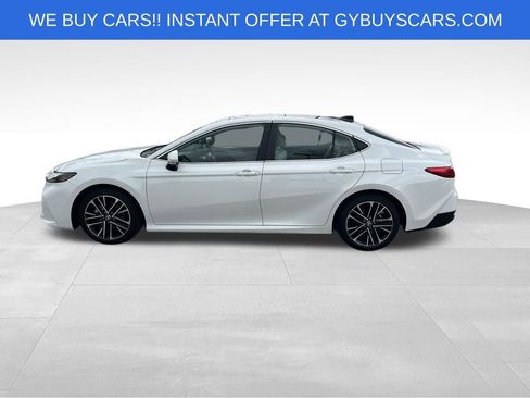 Used 2025 Toyota Camry XLE w/ Premium Plus Package image 3